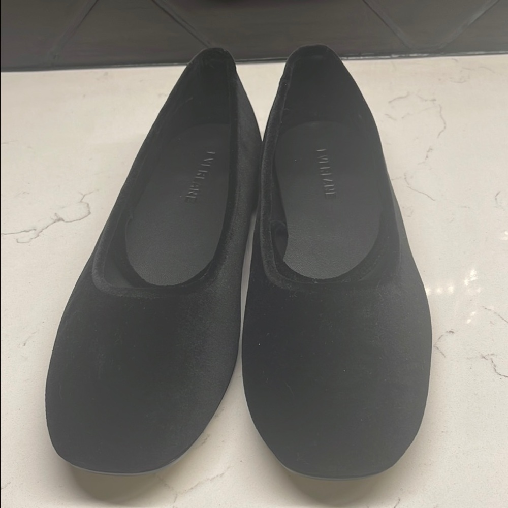 NIB Everlane Black Leather Ballet Flats